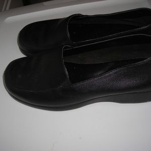 Softspots ladies slip-ons size 7,5 wude